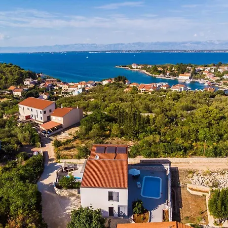 Island Dream House Lukoran