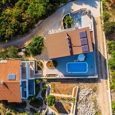 Island Dream House * Lukoran